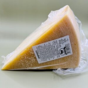 TVRDI TALIJANSKI SIR ZA RIBANJE cca 1,8KG